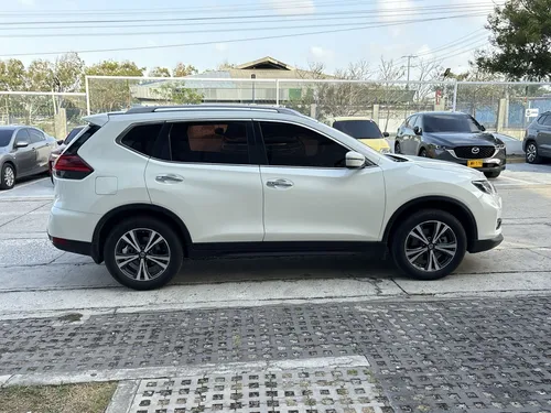 Nissan X-Trail 2.5