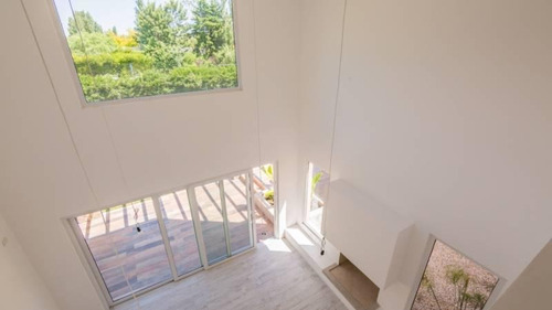 Casa A Estrenar En Venta En Santa Barbara