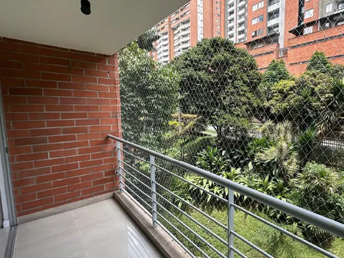 Apartamento En Arriendo En Cumbres. Cod A776084