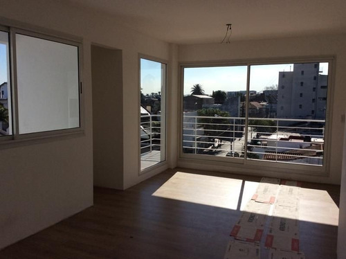 Imagen 4 de 17 de Departamento En Venta En Ramos Mejía