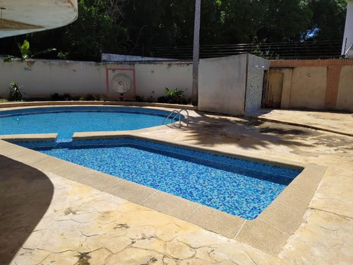 Imagen 13 de 14 de Moderno Twon House A Estrenar Tapas 04243564365
