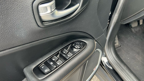 Jeep Compass 2.0 Longitude Aut. 5p 1650 mm