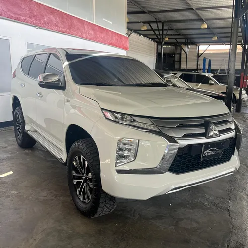 Mitsubishi Montero Sport 2022
