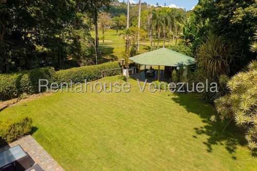 LG Vendo Hermosa Casa En La Urb. La Lagunita (2 Casas En 1 )