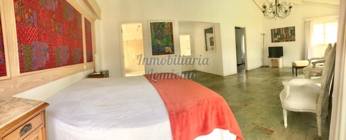 Venta Casa 4 Dormitorios Y Servicio Barrio Lugano - Ref: 1005