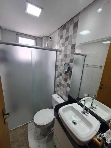Apartamento Cobertura Duplex Com Sol Da Manhã/tarde, Rua Silenciosa E Vista Livre, 3 Quartos, 3 Banheiros(2 Suites) E 2 Vagas De Garagem Cobertas E Mobiliado Pronto Para Morar!!!