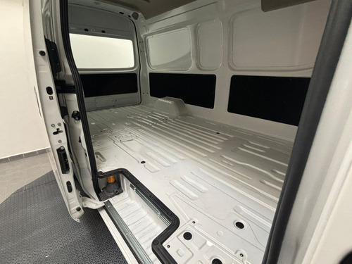 Nissan Urvan PANEL AMPLIA L4 2.5L STD