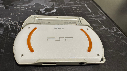Sony Psp Go 16gb Standard Color Blanco Blanco