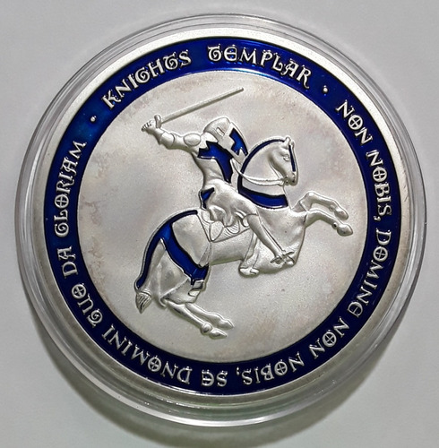 Medalla Esmaltada De Caballero Templario Galopante 