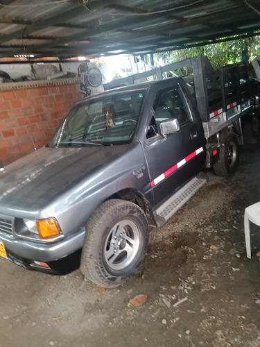 Chevrolet Luv 2300