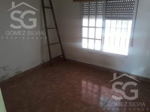 Terreno En Venta Con 5 Casas