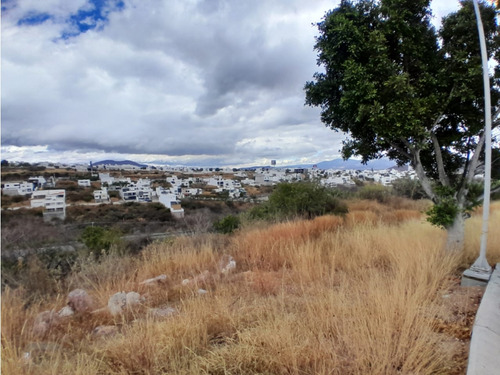 Terrenos En Venta En Real De Juriquilla 334m2