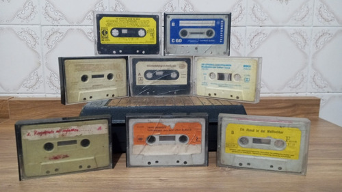 Coleção De 26 Fitas Cassette (k7) Músicas Alemã + Estojo Box (Usado)