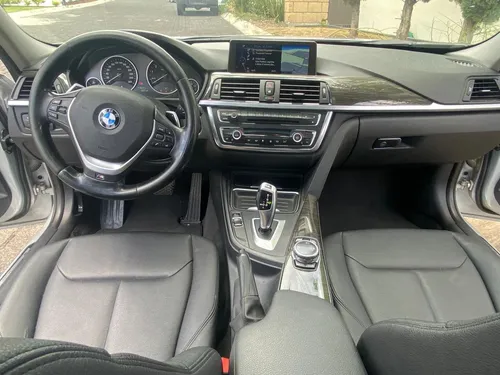 BMW Serie 3 2.0 320i Luxury Line At