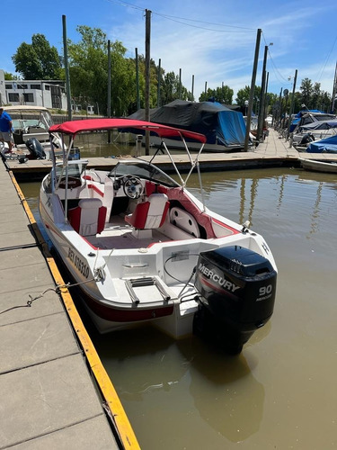 Imagen 6 de 11 de Lancha Geuna F170 Con Mercury 90 Hp