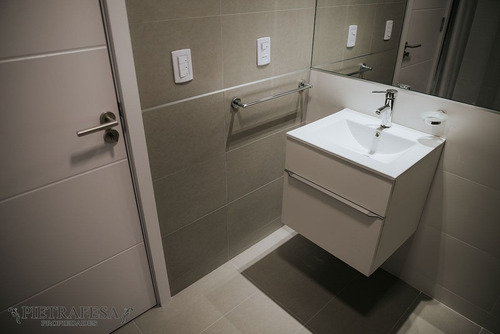 Imagen 7 de 9 de Apartamento A Estrenar 2 Dormitorios 1 Baño, Terraza Con Parrillero- Plaza Cagancha - Centro