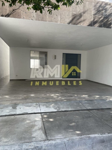 Imagen 10 de 12 de Casa En Venta