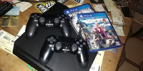 Playstation 4 Slim 1 Tb + 2 Joysticks + 2 Juegos Fisicos