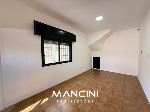 Ph En Venta De 5 Ambientes Con Cochera - Villa Ballester