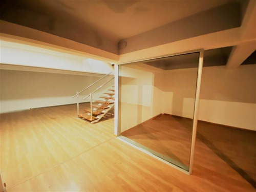 Gran Local Comercial Con 33m De Frente Sobre 18