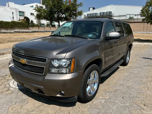 Chevrolet Suburban 5.3 Lt Piel Plus Mt