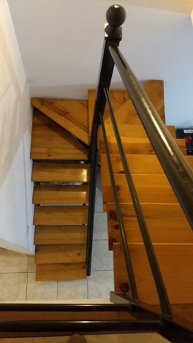 Imagen 5 de 8 de Duplex En Venta En Ituzaingo Norte