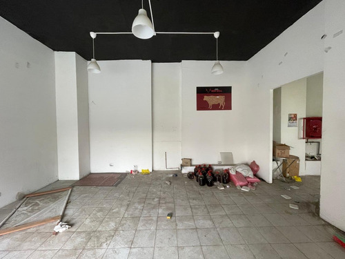 Arriendo Local Comercial De 67,82 M2, Metro Monte Tabor