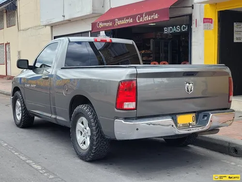 Dodge Ram 5.7 1500 Slt 4x2