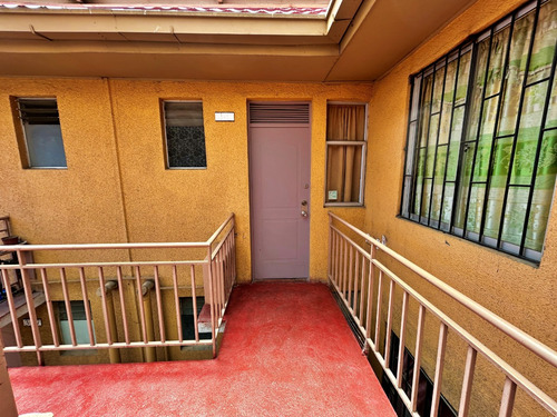 Dpto. En 4to Piso Sin Ascensor, 3 Dorm 1 Baño, Juan Larenas