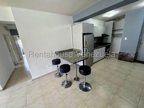 Ab Apartamento En Alquiler , Excelente Ubicación, Sambil, Kromi, Autopista, Y Otros Sitios De Interés , El Apartamento Esta Listo Para Alquilar