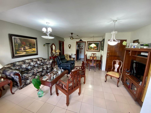 Imagen 4 de 11 de En Bella Vista Vendo Hermoso Apartamento,
