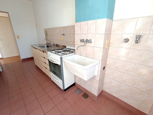 Departamento En Venta 3 Amb Con Cochera Parque Chacabuco