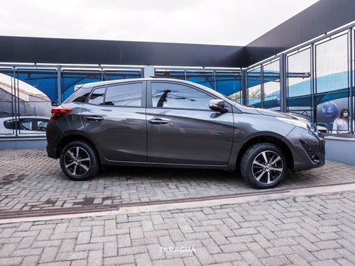 Imagem 13 de 13 de Yaris 1.5 16v Flex Xls Connect Multidrive