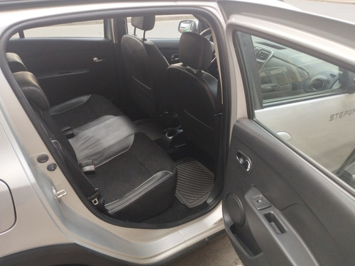 Imagen 13 de 14 de Renault Sandero Stepway Inte Sandero Stepway 16v