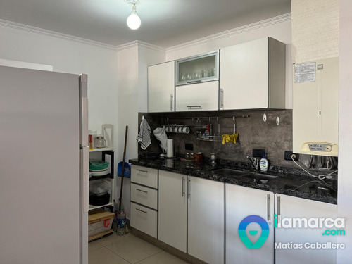Departamento A La Venta En El Centro De Carlos Paz De 2 Dormitorios 2 Cocheras Y Pileta
