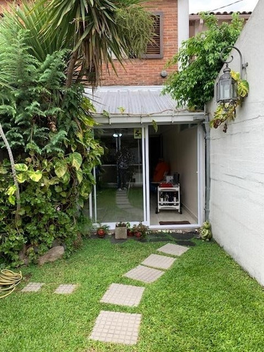 Imagen 9 de 18 de Casas Duplex - Venta