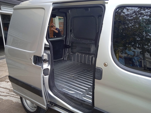 Imagen 6 de 6 de Citroën Berlingo 2018 1.6 Hdi 92 Bussines