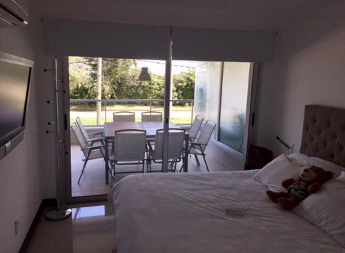 Imagen 13 de 19 de Divino Apartamento De 2 Dormitorios A Pocos Metros De La Playa - Temporada 2023