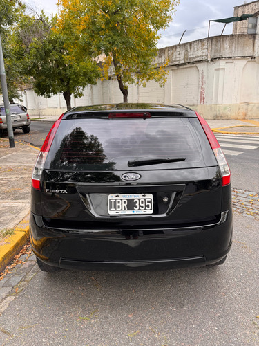 Ford Fiesta 1.6 Ambiente At Mp3