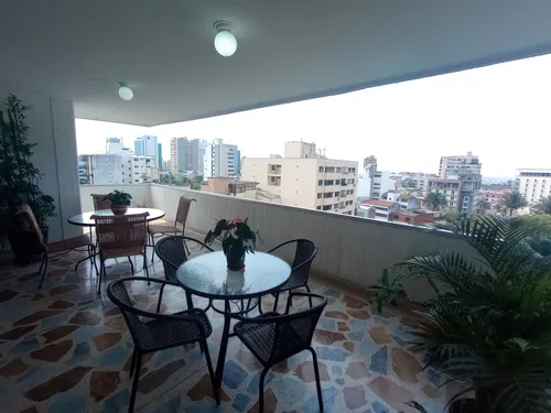 Vendo Amplio Apartamento Al Norte De Cali Barrio Centenario