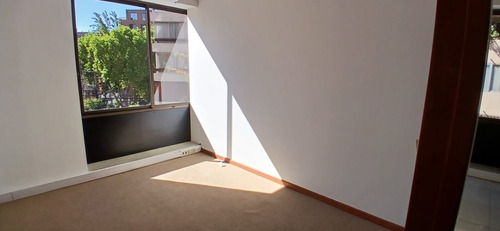 Excelente Oficina Duplex De 420m2 Habilitada Y Amoblada