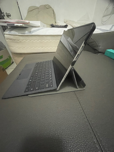 Microsoft Surface Pro 6 Table Laptop Core I5 (Usado)