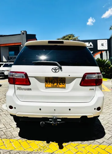 Toyota Fortuner 4.0 Sr5