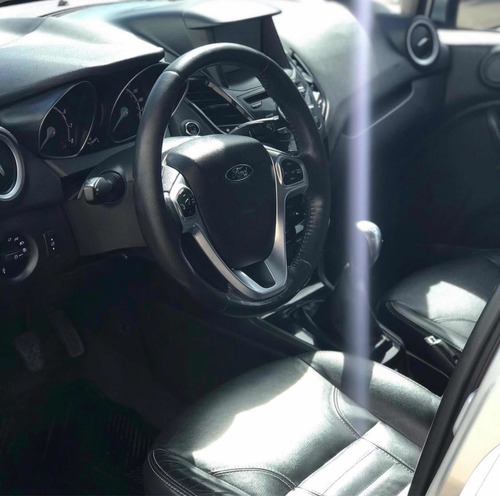 Ford Fiesta Kinetic Design 1.6 Titanium 120cv 2014