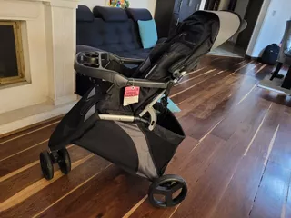 Vendo Coche Bebe Marca Evenflo Embrace, Carriola Incluida