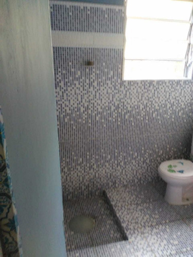 Imagem 5 de 14 de Casa Em Mongaguá Lado Morro 1 Quarto,4 Vagas De Garagem 869