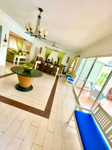 Villa En Alquiler En Juan Dolio