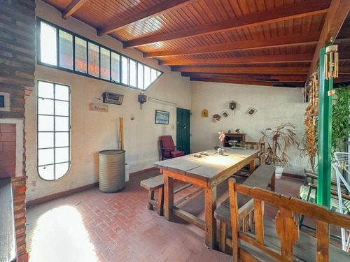 Casa En Venta En Lanús Este Con Patio
