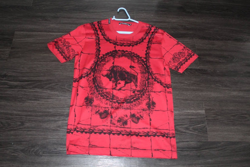 Camiseta Dolce & Gabbana Bull Tamanho P Com Nota Fiscal.