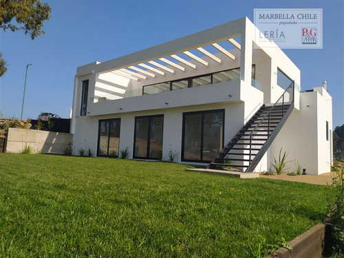 Casa En Venta En Marbella